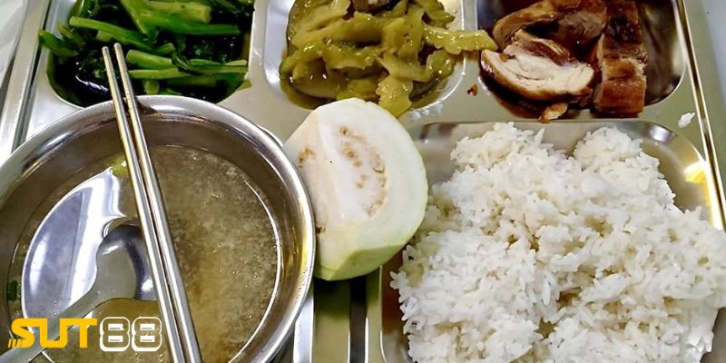 sut88 bua com cong nhan